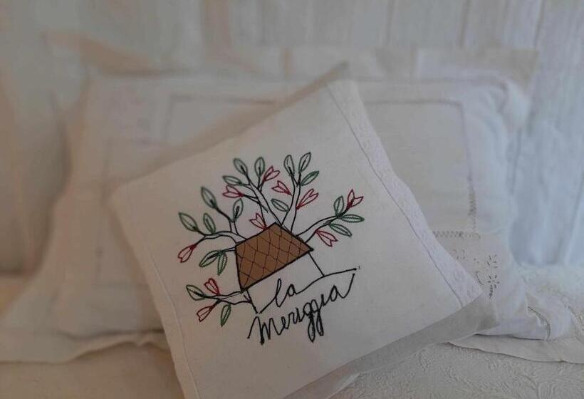 اتاق استاندارد با چشم‌انداز استخر, La Meriggia Senigallia Agriturismo