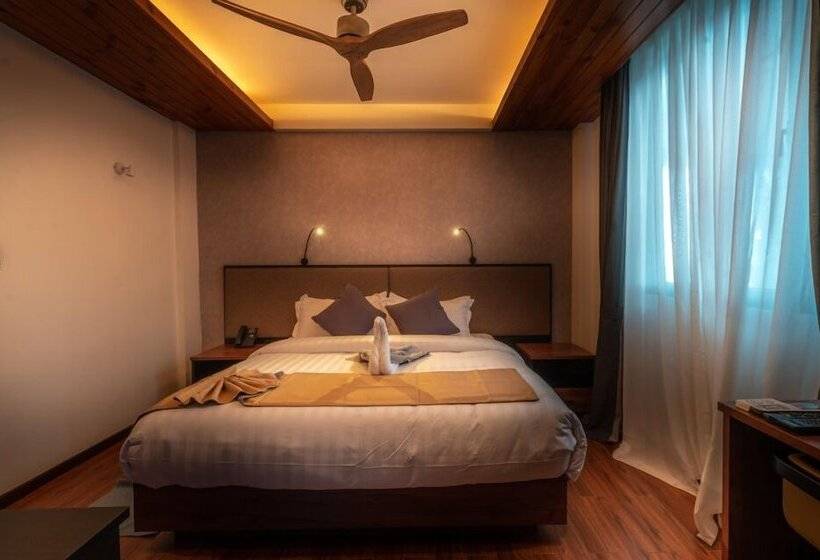 اتاق لوکس, Chen Beach Inn