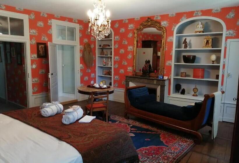 اتاق خانوادگی با چشم‌انداز باغ, Le Clos Rodolphe