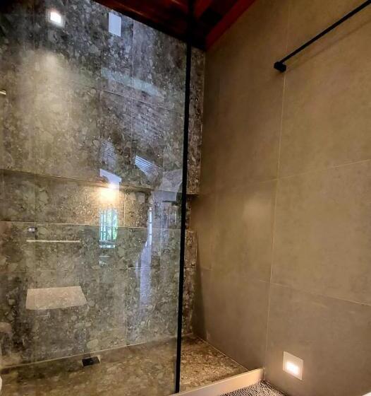套房带园景, Guest House & Art Gallery