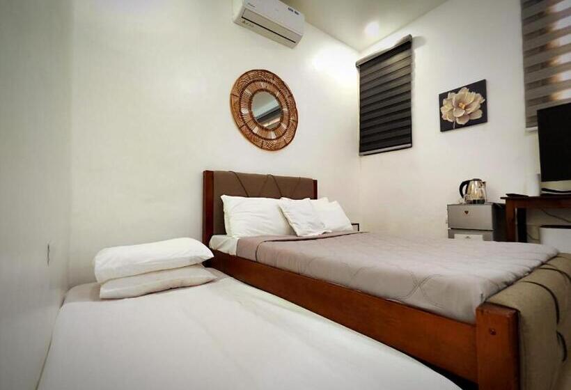 إستديو عائلى, The Philip Ann Resort