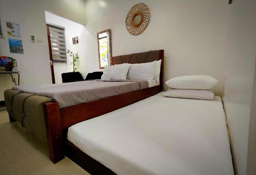 패밀리 스튜디오, The Philip Ann Resort