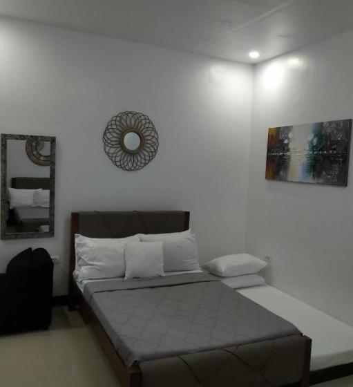 패밀리 스튜디오, The Philip Ann Resort