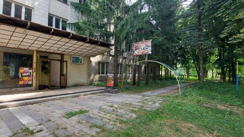Семейный Номер, Bb Student