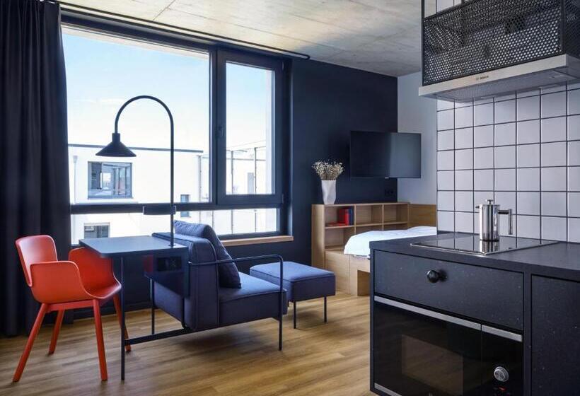 استودیوی استاندارد, Stayery Cologne Ehrenfeld