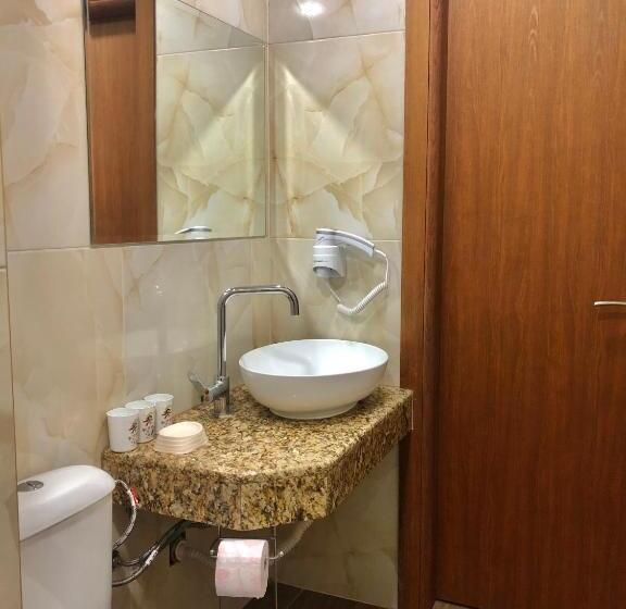 Quarto Quadruple Standart com Varanda, Maria Garden