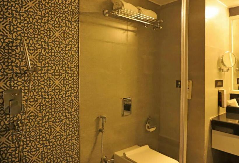 Номер Стандарт, Golden Tulip Candolim, Goa