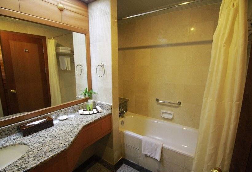 Люкс Премиум, Planet Holiday Hotel & Residence