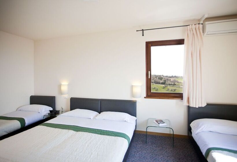 Номер Стандарт Трехместный, Casa Oliva Albergo Diffuso