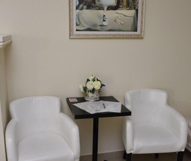 اتاق استاندارد سه نفره, Garni Hotel Dash