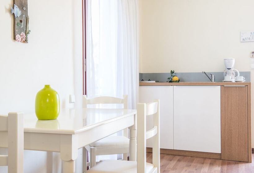 Апартаменты 1 Спальня Вид на Море, Casa Maria Hotel Apts