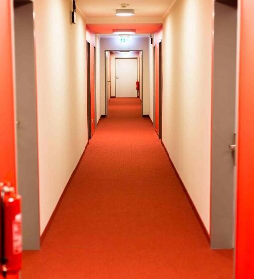 Семейный Номер, Serways Hotel Feucht Ost