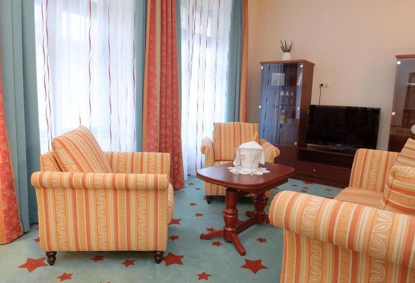 스위트, Stadthotel Stern