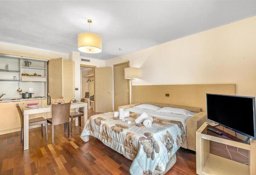إستديو قياسى مزود بشرفة, Residence Cianfuran  Happy Rentals