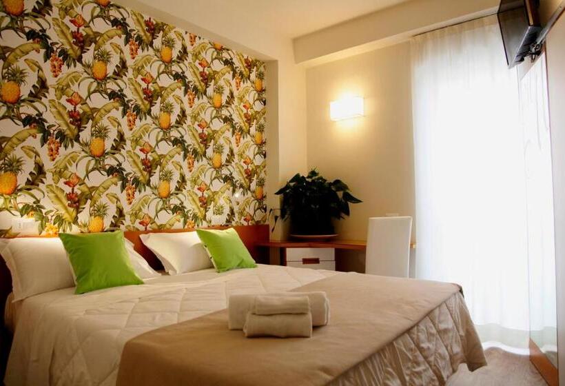 Номер Superior Вид на Море, Montecarlo   Vista Mare Con Area Fitness
