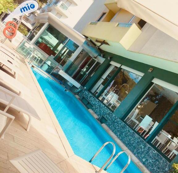 Полулюкс Вид на Море, Montecarlo   Vista Mare Con Area Fitness