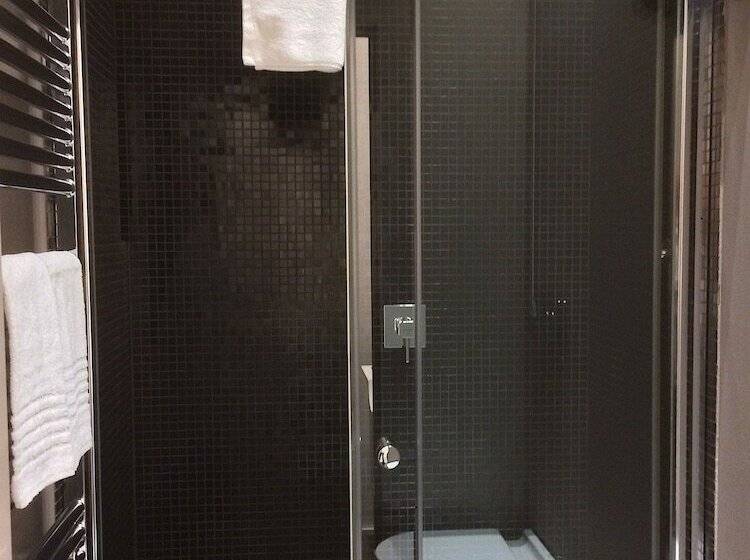 اتاق لوکس با چشم‌انداز شهر, Le Camp Suite & Spa