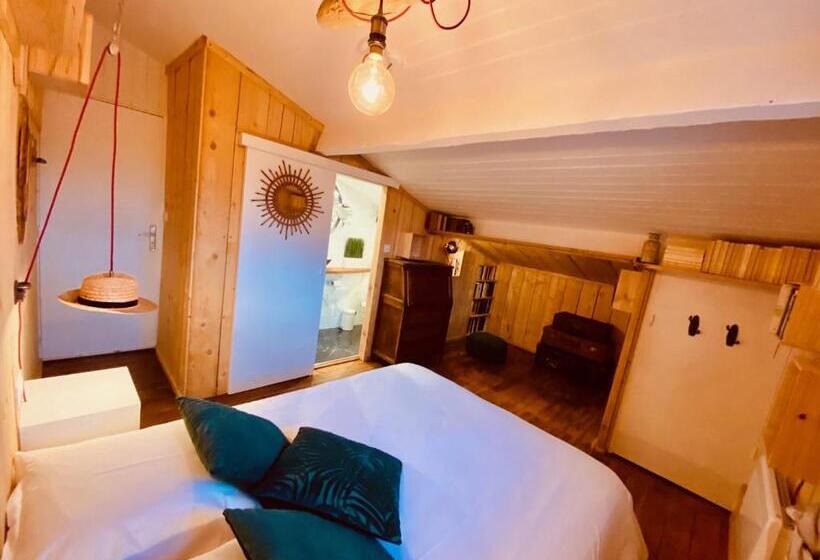Номер Стандарт, Hôtel Le Caillebotis