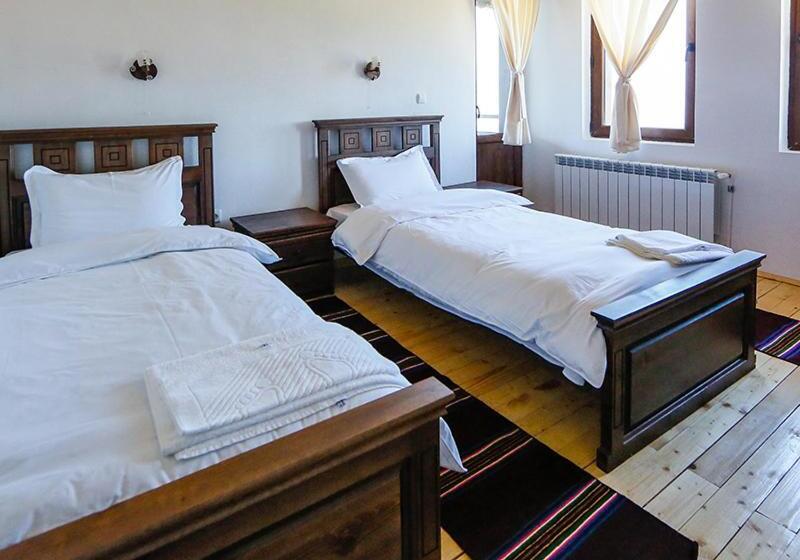 Номер Стандарт, калпаците   Kalpacite Guest Houses