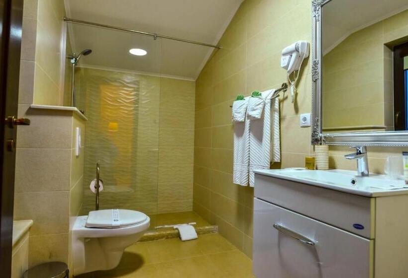 Апартаменты 1 Спальня Вид на Сад, Villa Boutique Alina