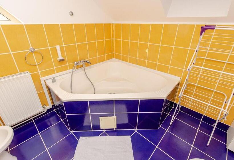 Deluxe Suite Sea View, Vila Plaja Azur