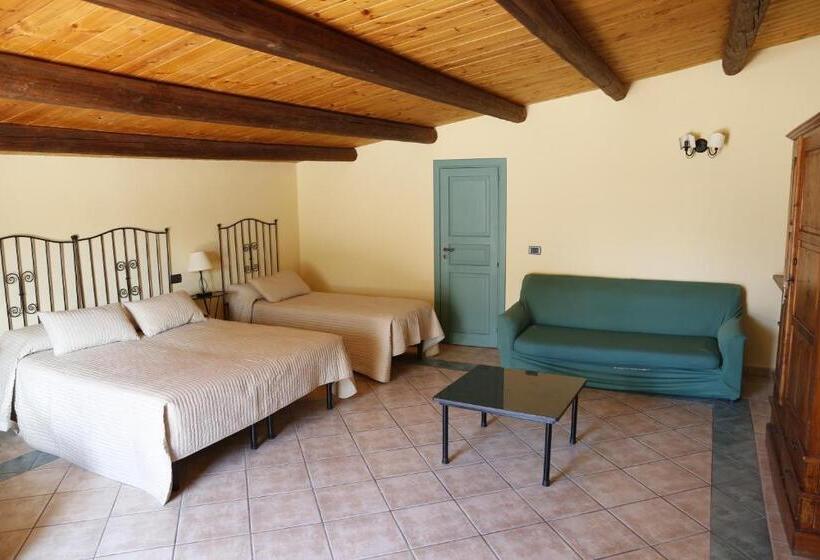חדר סטנדרט לארבעה, Albergo La Fontanella