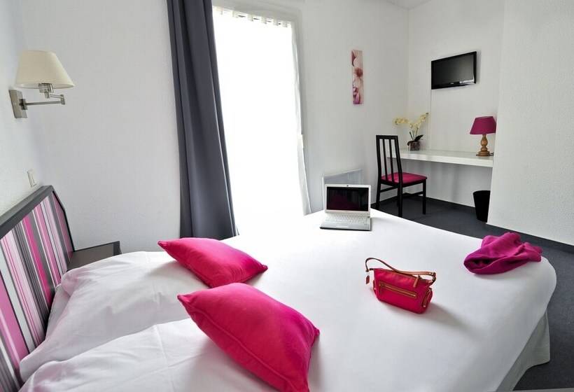Номер Стандарт с Террасой, Amadour Hôtel