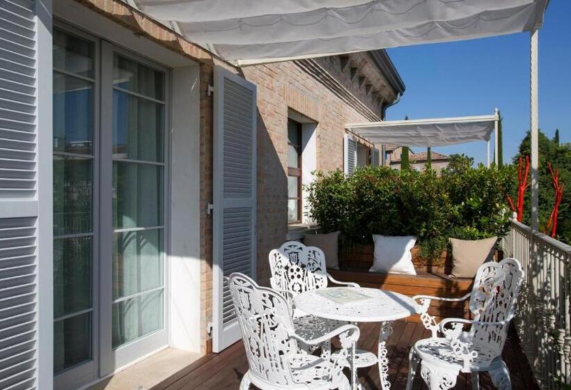 سوییت جونیور, Il Villino Hotel & Spa