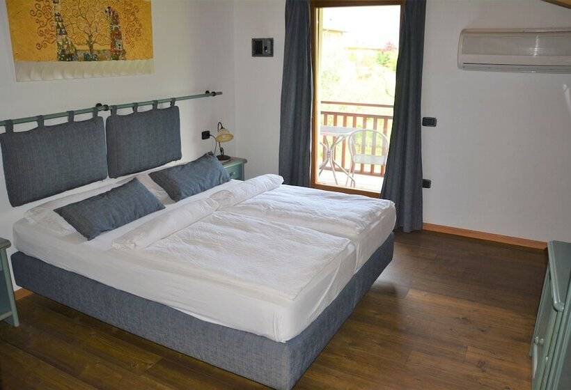 اتاق استاندارد با بالکن, Agritur La Cort
