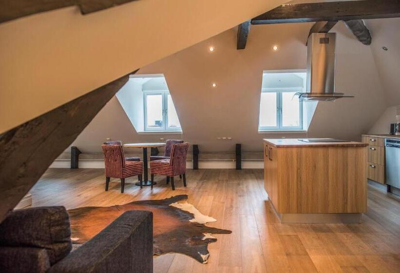 Апартаменты 3 Спальни, Donners Hotell