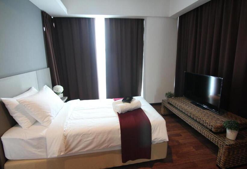سوییت جونیور, Nexus Regency Suites &