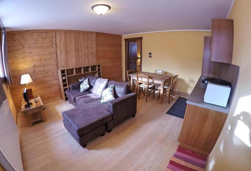 庭の見える１ベッドルームアパートメント, Chalet Alpina Hotel & Apartments