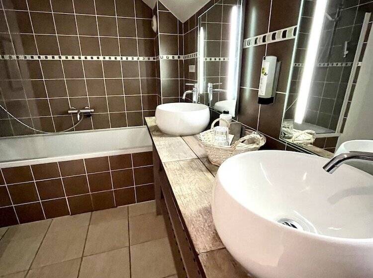 Номер Superior, Logis Hôtel De La Chapelle