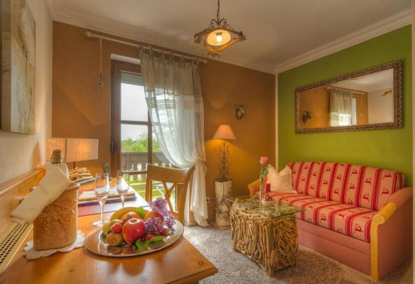 Полулюкс с Балконом, Landhotel Lindenhof