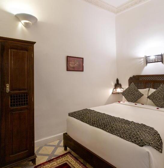 سوییت اجرایی, Riad Al Jana