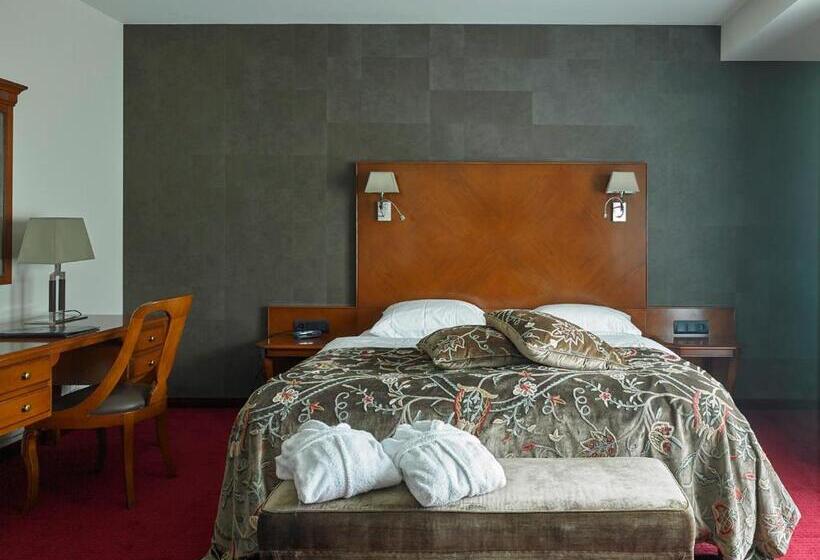 Полулюкс, Romantik Parkhotel Het Gulpdal