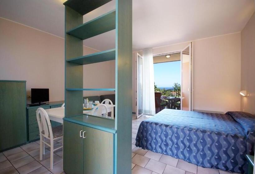 استودیوی استاندارد, Residence Isola Verde