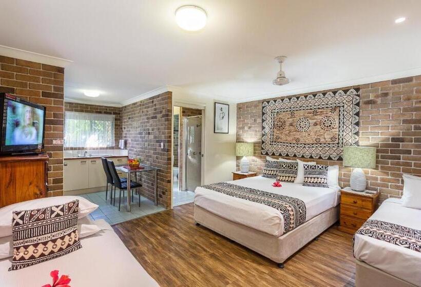 Семейные Апартаменты, Sunshine Coast Airport Motel