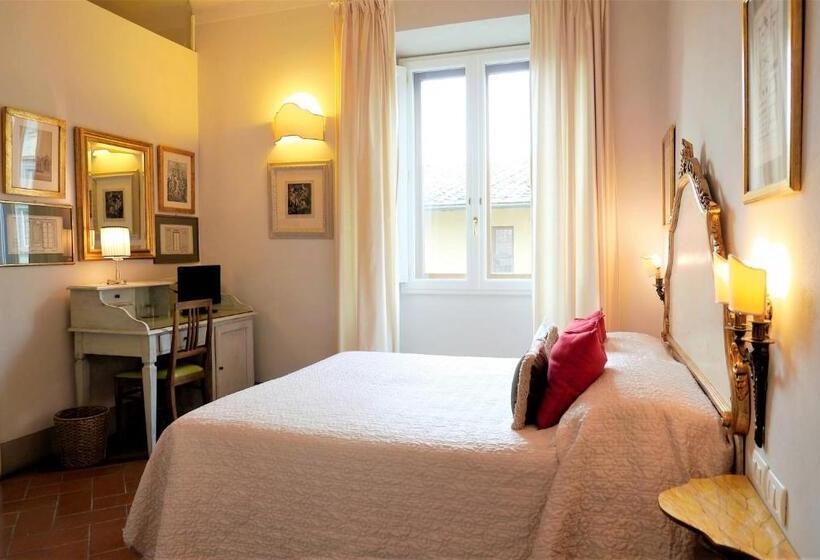 اتاق سوپریور با چشم‌انداز, Relais Cavalcanti Guest House