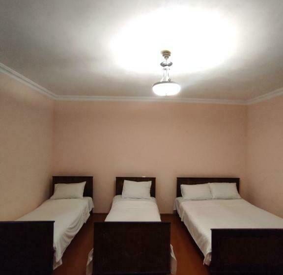 Четырехместный Номер Стандарт, Md Guest House