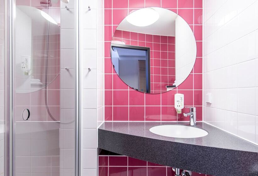 Номер Стандарт, B&b Hotel München City Nord