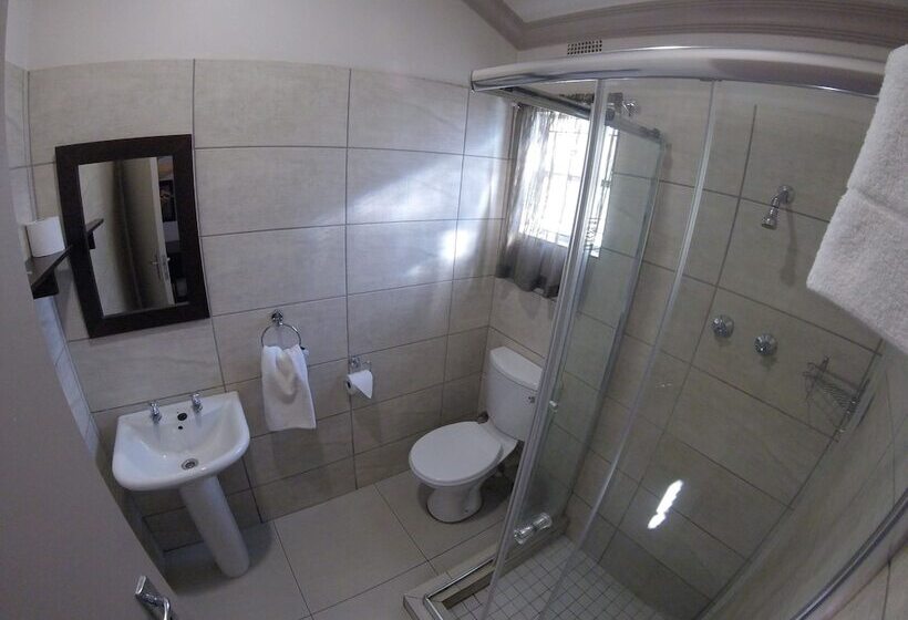 Quarto Estandar, Horseshoe Inn And Conference Center