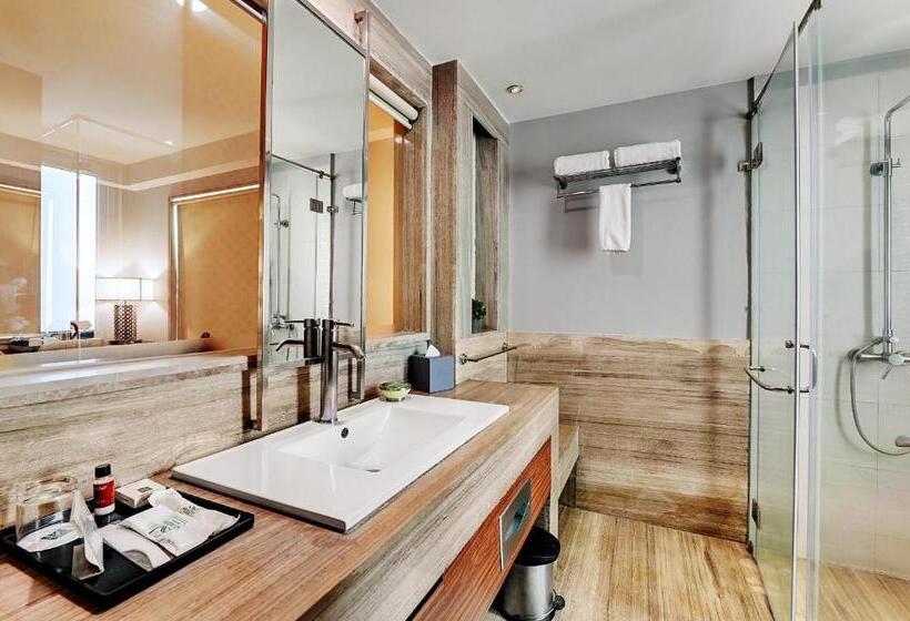 استودیوی استاندارد, Quality Inn Gurgaon