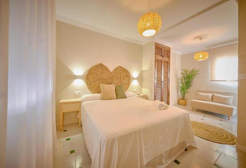 اتاق استاندارد سه نفره, La Posada Hospedería