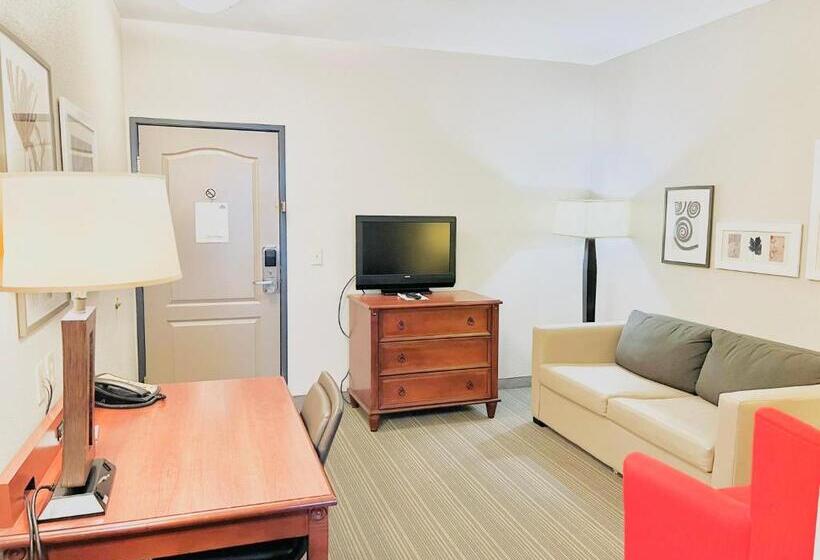 Люкс, Country Inn & Suites By Radisson, Emporia, Va
