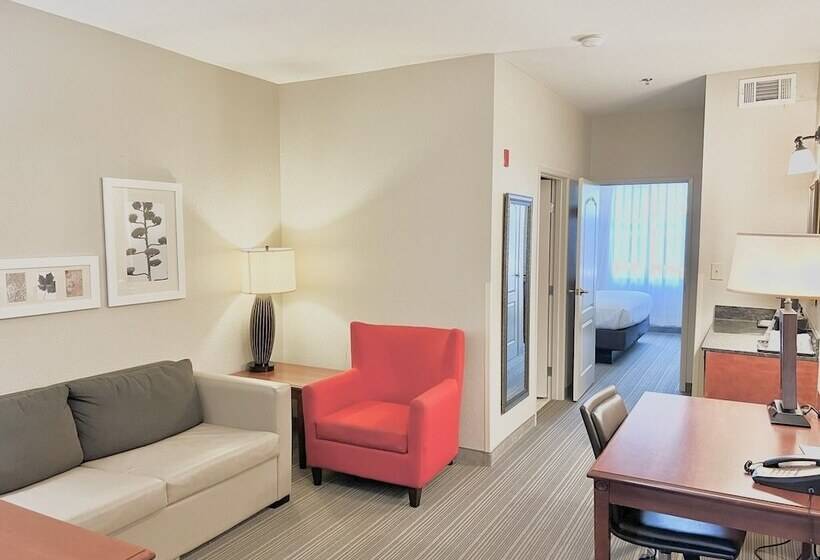 Люкс, Country Inn & Suites By Radisson, Emporia, Va