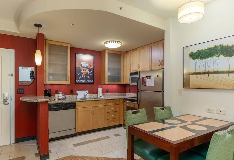 带2个卧室的套房, Residence Inn Jackson