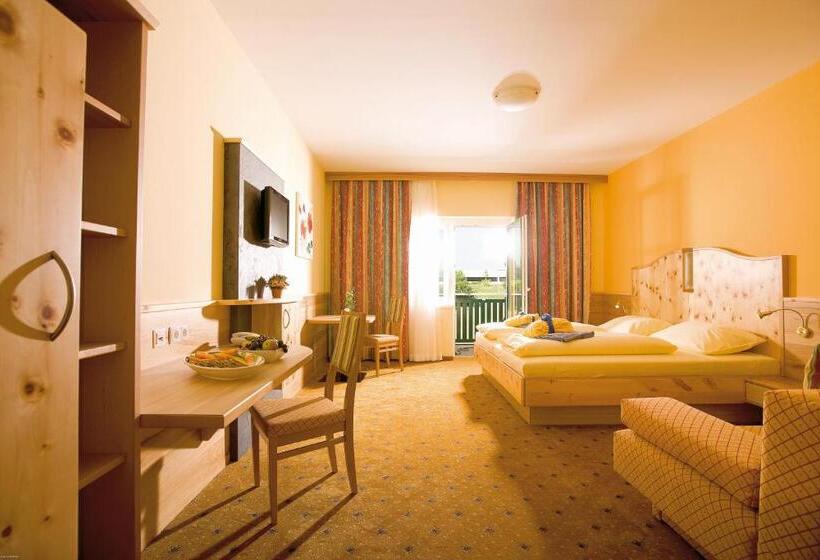 Classic room with balcony, Thermenhotel Puchasplus Stegersbach
