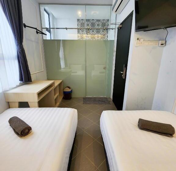 デラックスルーム, Mac Hotel By Sky Hive