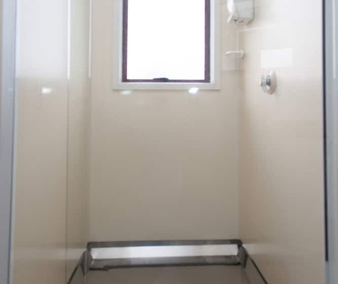 Студия Стандарт, Alton Lodge Motel